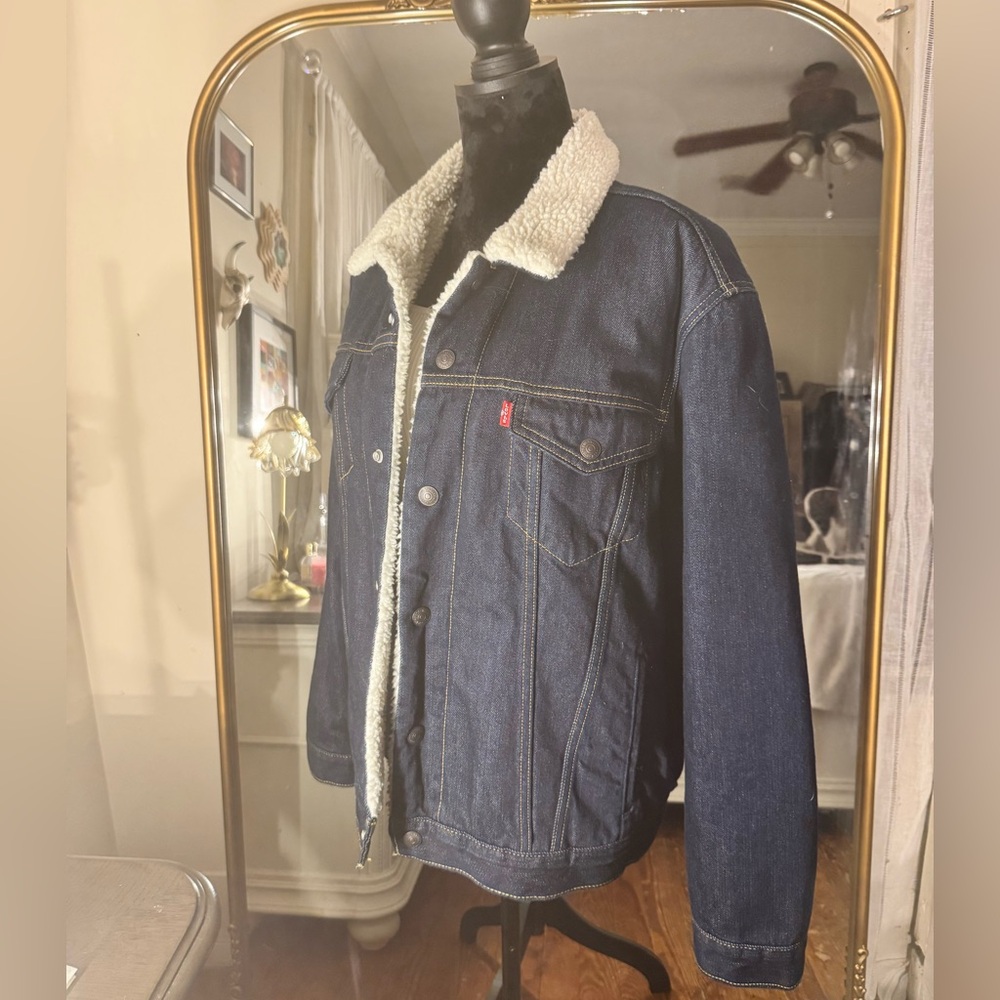 LEVI’S TYPE III SHERPA TRUCKER JACKET NWOT - Picture 5 of 7